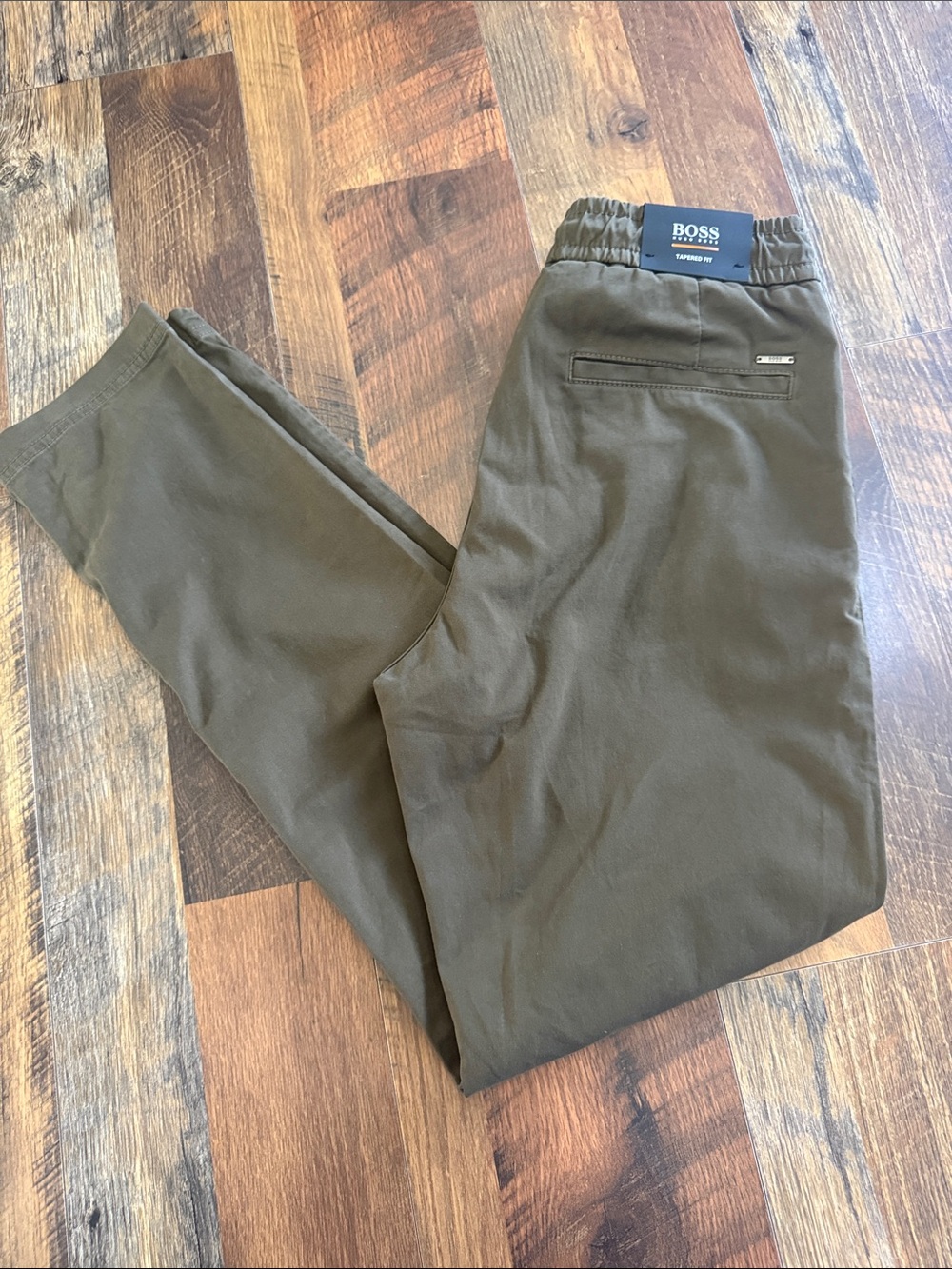NWT BOSS Hugo Boss Schino Taber Tapered Fit Olive Drawstring Chino Pants 31x32